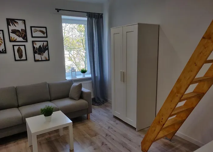 Konopnickiej 9 Studio Z Antresola Ptak, Orientarium, Atlas Arena, Szpital, Mandoria, Fala, Centrum Zdrowia Matki Polki, Rodzina, Family, Bezplatny Parking
